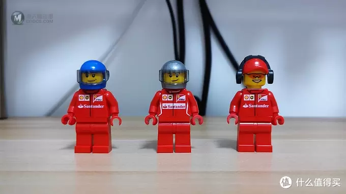 乐高手记 篇五十:这回来盒大的吧——LEGO 乐高 超级赛车系列 75913 法拉利车队 乐高手记 篇五十:这回来盒大的吧——LEGO 乐高 超级赛车系列 75913 法拉利车队