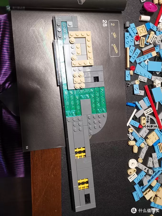 老杨的玩具仓库 篇二十八:LEGO 微型建筑21039 上海天际线 简评 老杨的玩具仓库 篇二十八:LEGO 微型建筑21039 上海天际线 简评
