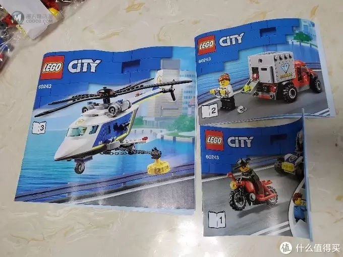 618孩子的礼物: 乐高 城市组 60243 警用直升机大追击开箱 618孩子的礼物: 乐高 城市组 60243 警用直升机大追击开箱