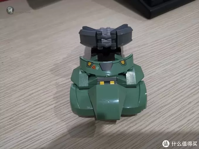 老杨的玩具仓库 篇二十六:LEGO 75976 套内MOC 坦克 老杨的玩具仓库 篇二十六:LEGO 75976 套内MOC 坦克