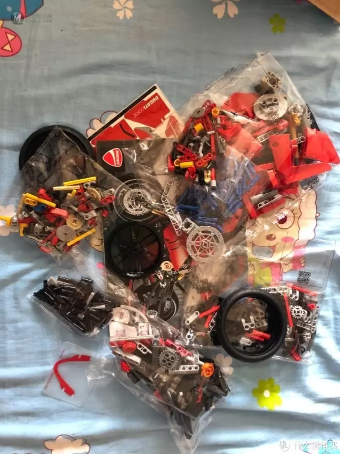 玩转城市 篇一:618唯一剁手物品:乐高6月新品42107杜卡迪摩托车。 玩转城市 篇一:618唯一剁手物品:乐高6月新品42107杜卡迪摩托车。