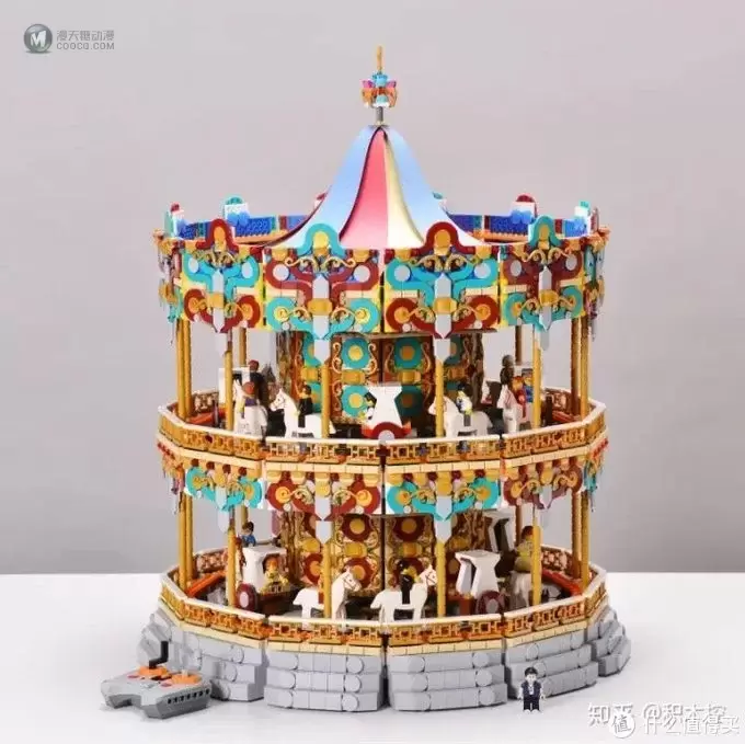 9千颗粒+双层旋转!这样的旋转木马你绝对没玩过! 9千颗粒+双层旋转!这样的旋转木马你绝对没玩过!