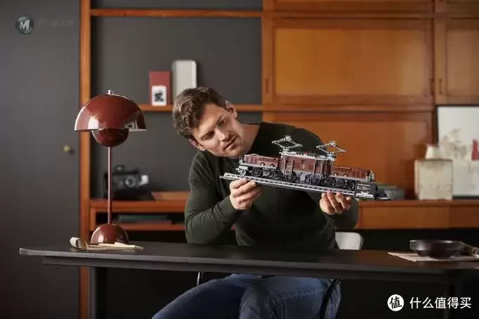 欢迎来到乐高世界:LEGO乐高公布全新CREATOR EXPERT系列套装“10277鳄鱼火车头” 欢迎来到乐高世界:LEGO乐高公布全新CREATOR EXPERT系列套装“10277鳄鱼火车头”