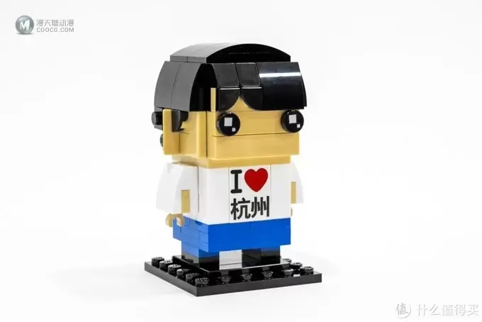来到人间天堂!杭州乐高旗舰店开业限定纪念方头仔与雷峰塔套装 来到人间天堂!杭州乐高旗舰店开业限定纪念方头仔与雷峰塔套装