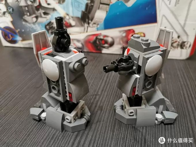 LEGO 76124战争机器重武装机甲的站直小改造 LEGO 76124战争机器重武装机甲的站直小改造