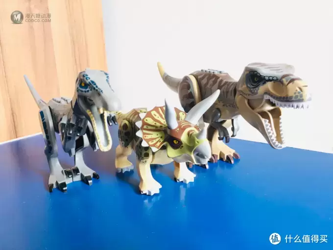 乐高恐龙之霸王龙—来自LEGO 75938霸王龙大战机甲恐龙 乐高恐龙之霸王龙—来自LEGO 75938霸王龙大战机甲恐龙