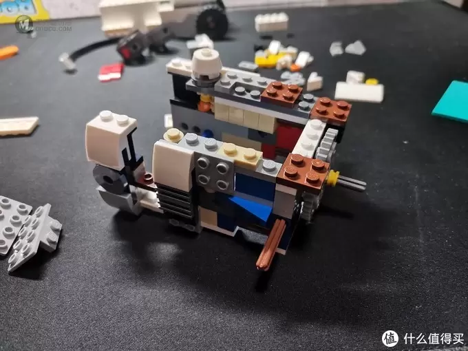 老杨的玩具仓库 篇二十三:LEGO boost 75253 机器人指挥官 老杨的玩具仓库 篇二十三:LEGO boost 75253 机器人指挥官