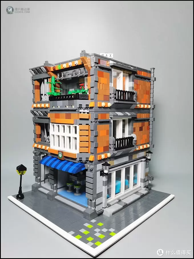 MOC 篇十六:Modular Patisserie(精品蛋糕店) MOC 篇十六:Modular Patisserie(精品蛋糕店)