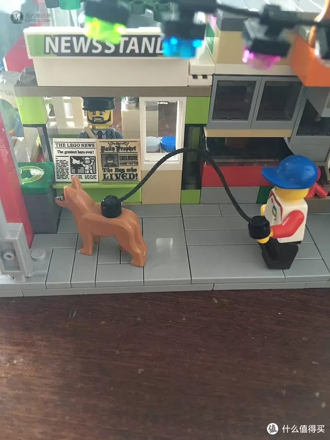 乐高的moc之路 篇一:我的街景外街:车站、报摊和宠物店 乐高的moc之路 篇一:我的街景外街:车站、报摊和宠物店