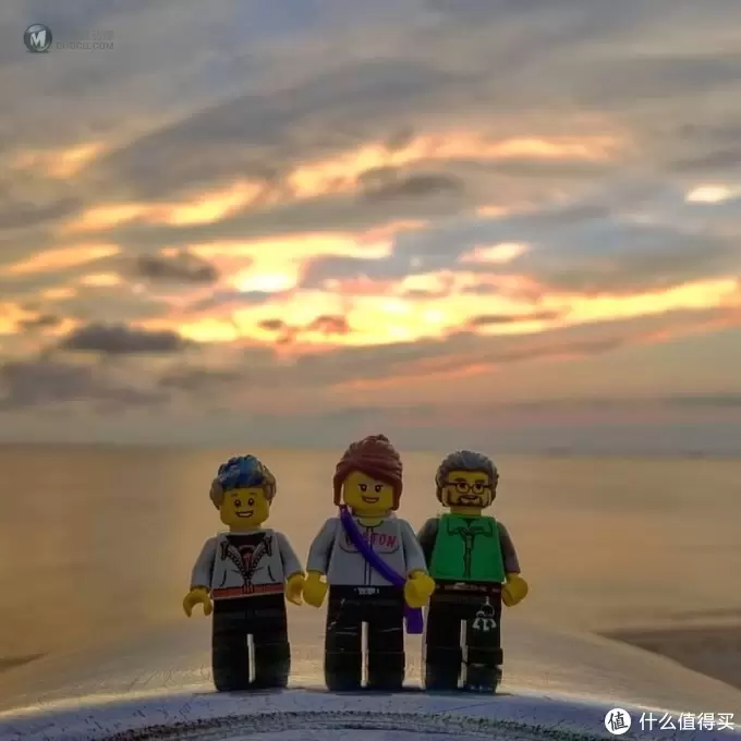 用乐高还原出《Minecraft我的世界》场景 用乐高还原出《Minecraft我的世界》场景
