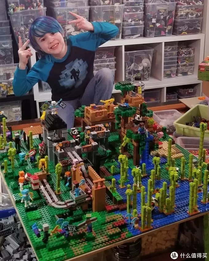 用乐高还原出《Minecraft我的世界》场景 用乐高还原出《Minecraft我的世界》场景