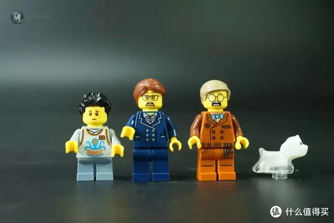 积木的世界 篇二十五:LEGO HIDDEN SIDE之 周末夜归人 积木的世界 篇二十五:LEGO HIDDEN SIDE之 周末夜归人