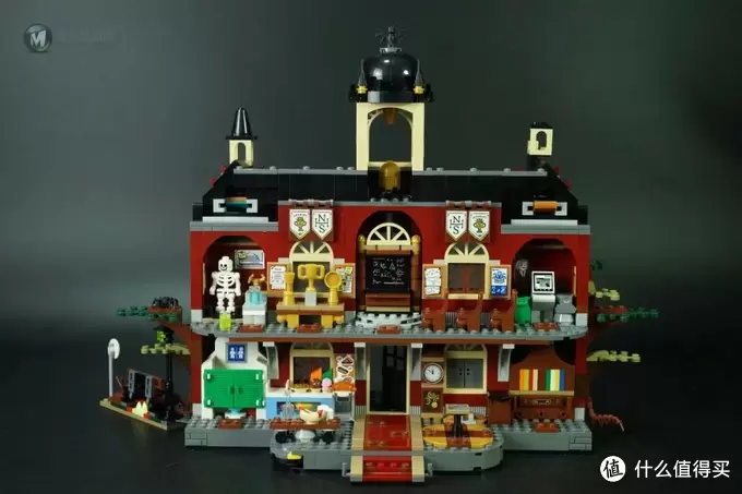 积木的世界 篇二十五:LEGO HIDDEN SIDE之 周末夜归人 积木的世界 篇二十五:LEGO HIDDEN SIDE之 周末夜归人