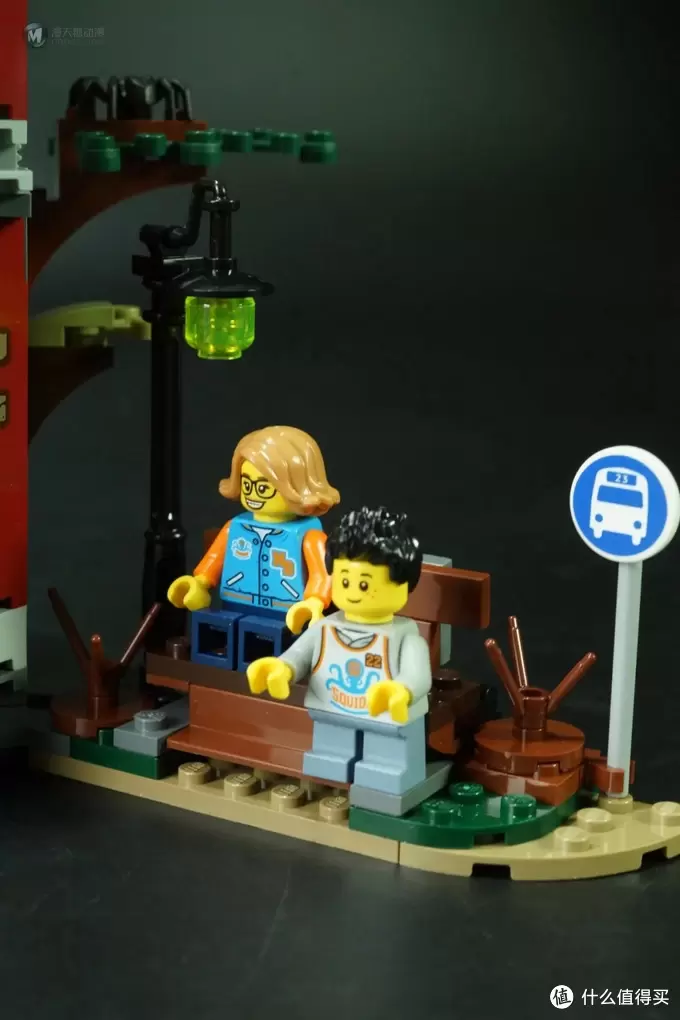 积木的世界 篇二十五:LEGO HIDDEN SIDE之 周末夜归人 积木的世界 篇二十五:LEGO HIDDEN SIDE之 周末夜归人