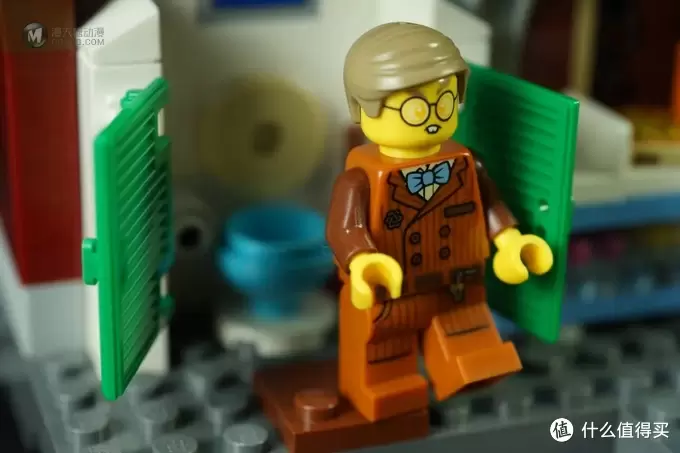 积木的世界 篇二十五:LEGO HIDDEN SIDE之 周末夜归人 积木的世界 篇二十五:LEGO HIDDEN SIDE之 周末夜归人