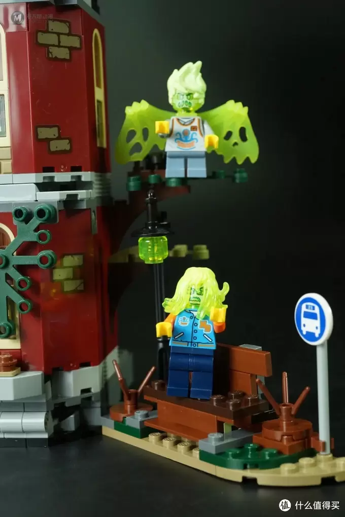 积木的世界 篇二十五:LEGO HIDDEN SIDE之 周末夜归人 积木的世界 篇二十五:LEGO HIDDEN SIDE之 周末夜归人