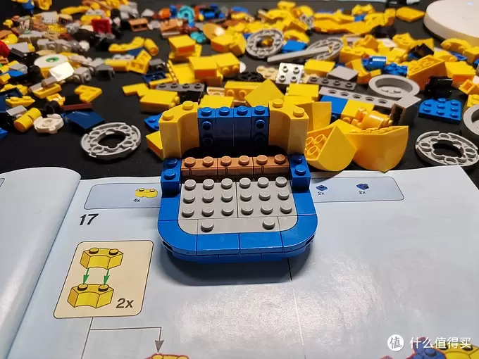 老杨的玩具仓库 篇二十:老杨的玩具仓库二十一:LEGO 小黄人秘密基地 75551 老杨的玩具仓库 篇二十:老杨的玩具仓库二十一:LEGO 小黄人秘密基地 75551