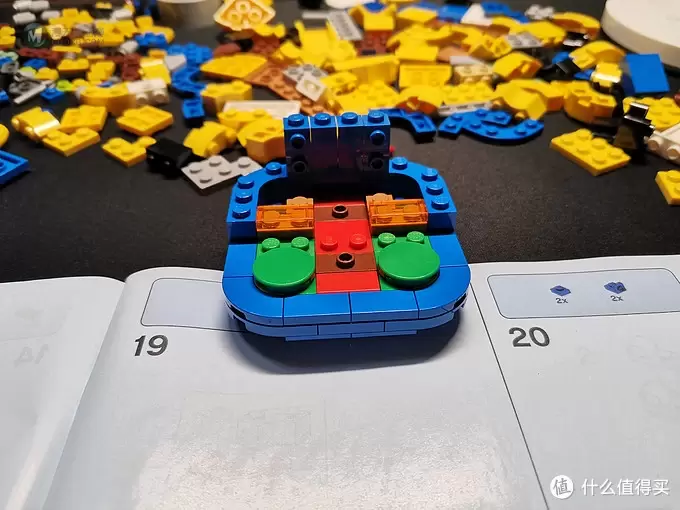 老杨的玩具仓库 篇二十:老杨的玩具仓库二十一:LEGO 小黄人秘密基地 75551 老杨的玩具仓库 篇二十:老杨的玩具仓库二十一:LEGO 小黄人秘密基地 75551