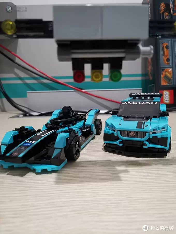 老杨的玩具仓库 篇二十:lego 超级赛车系列 76898 捷豹车队 老杨的玩具仓库 篇二十:lego 超级赛车系列 76898 捷豹车队