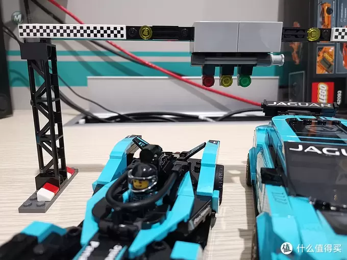老杨的玩具仓库 篇二十:lego 超级赛车系列 76898 捷豹车队 老杨的玩具仓库 篇二十:lego 超级赛车系列 76898 捷豹车队