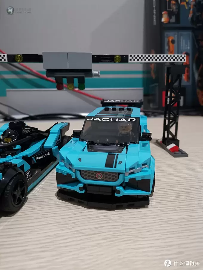 老杨的玩具仓库 篇二十:lego 超级赛车系列 76898 捷豹车队 老杨的玩具仓库 篇二十:lego 超级赛车系列 76898 捷豹车队