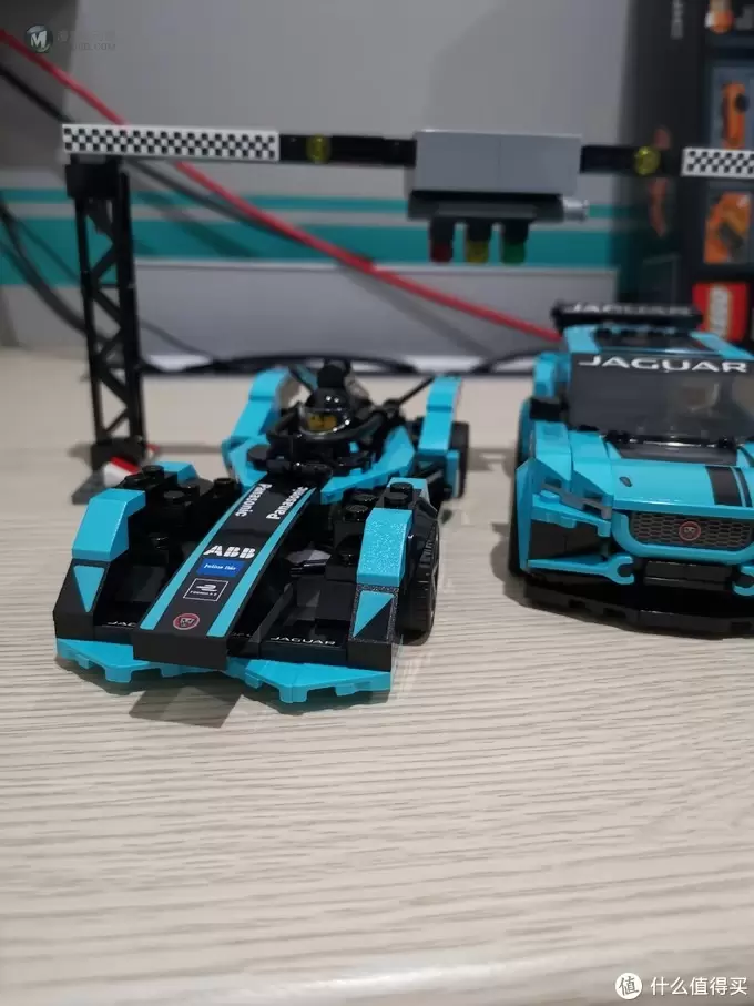 老杨的玩具仓库 篇二十:lego 超级赛车系列 76898 捷豹车队 老杨的玩具仓库 篇二十:lego 超级赛车系列 76898 捷豹车队