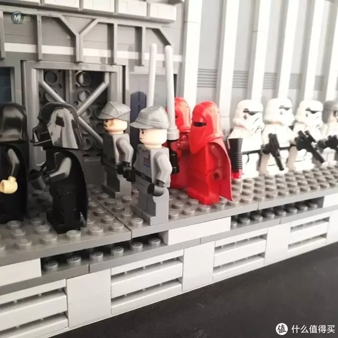 五万枚乐高颗粒拼成的壮观星球大战巨型死星 五万枚乐高颗粒拼成的壮观星球大战巨型死星