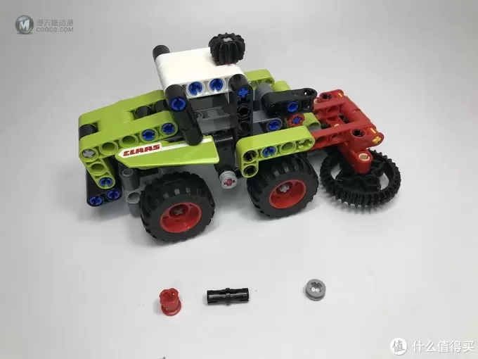 麻雀虽小:LEGO 乐高 机械组系列 42102 迷你克拉斯拖拉机 麻雀虽小:LEGO 乐高 机械组系列 42102 迷你克拉斯拖拉机
