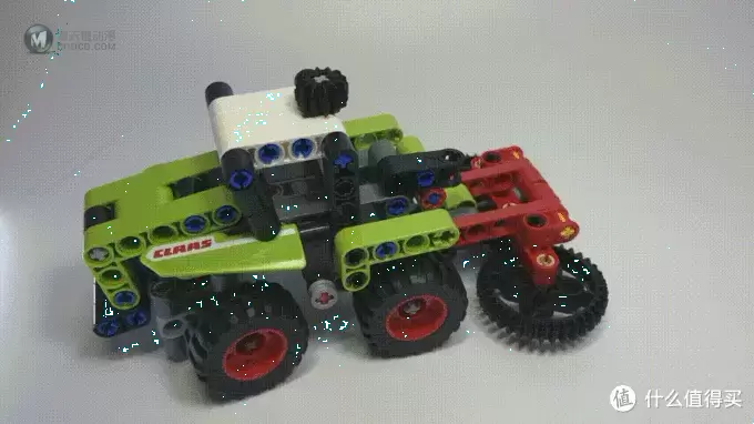 麻雀虽小:LEGO 乐高 机械组系列 42102 迷你克拉斯拖拉机 麻雀虽小:LEGO 乐高 机械组系列 42102 迷你克拉斯拖拉机