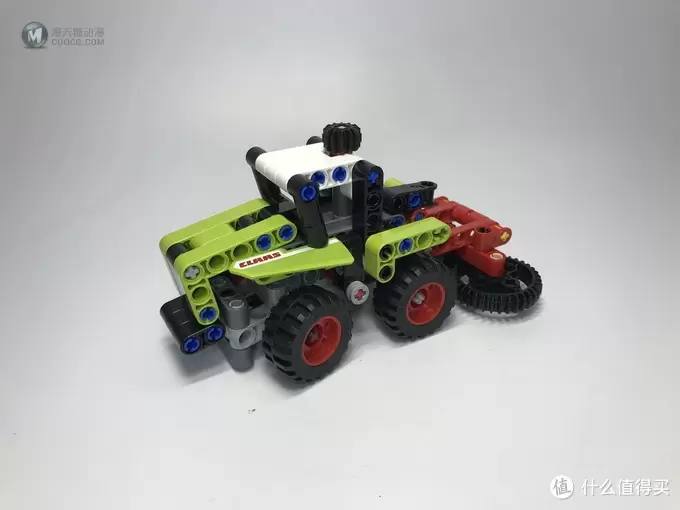 麻雀虽小:LEGO 乐高 机械组系列 42102 迷你克拉斯拖拉机 麻雀虽小:LEGO 乐高 机械组系列 42102 迷你克拉斯拖拉机