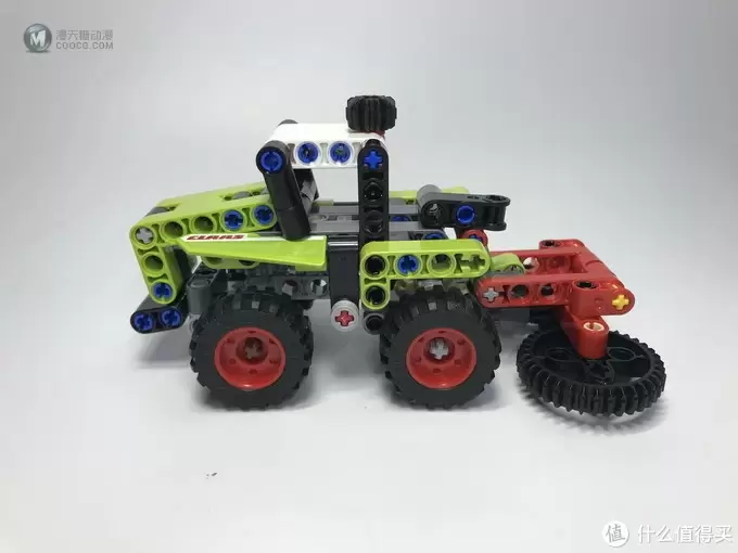 麻雀虽小:LEGO 乐高 机械组系列 42102 迷你克拉斯拖拉机 麻雀虽小:LEGO 乐高 机械组系列 42102 迷你克拉斯拖拉机