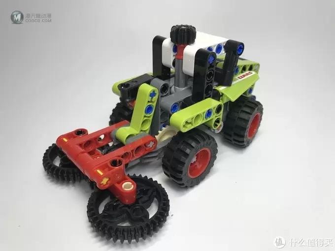 麻雀虽小:LEGO 乐高 机械组系列 42102 迷你克拉斯拖拉机 麻雀虽小:LEGO 乐高 机械组系列 42102 迷你克拉斯拖拉机