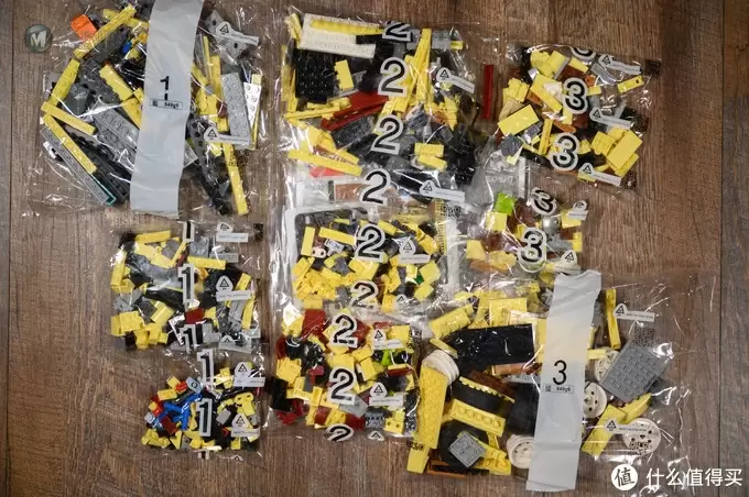 一个大龄少年的乐高之旅 篇十六:乐高10271 菲亚特500 开箱及拼砌过程分享 一个大龄少年的乐高之旅 篇十六:乐高10271 菲亚特500 开箱及拼砌过程分享