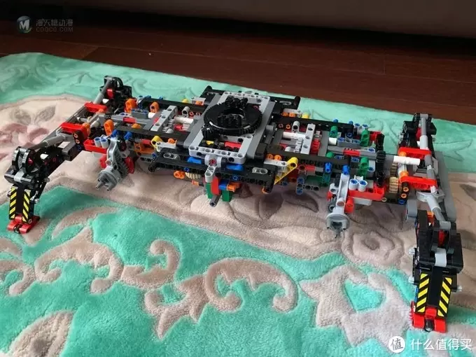 成就乐高之年,开箱乐高肉王42082复杂地形起重机 成就乐高之年,开箱乐高肉王42082复杂地形起重机