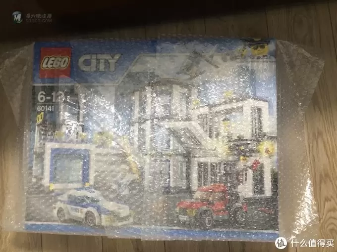 以娃之名,大小男孩共乐——晒新入手的LEGO乐高城市系列60141警察总局套装 以娃之名,大小男孩共乐——晒新入手的LEGO乐高城市系列60141警察总局套装