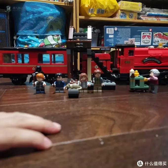 老杨的玩具仓库 篇十五:哈利波特系列 75955 霍格沃兹特快列车 老杨的玩具仓库 篇十五:哈利波特系列 75955 霍格沃兹特快列车