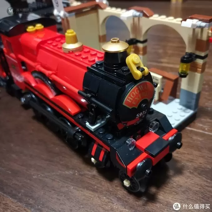 老杨的玩具仓库 篇十五:哈利波特系列 75955 霍格沃兹特快列车 老杨的玩具仓库 篇十五:哈利波特系列 75955 霍格沃兹特快列车