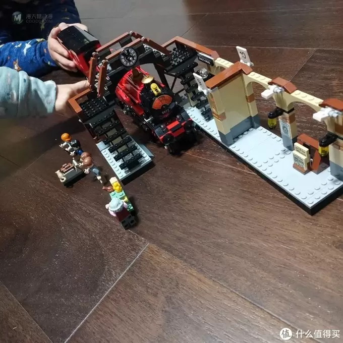 老杨的玩具仓库 篇十五:哈利波特系列 75955 霍格沃兹特快列车 老杨的玩具仓库 篇十五:哈利波特系列 75955 霍格沃兹特快列车