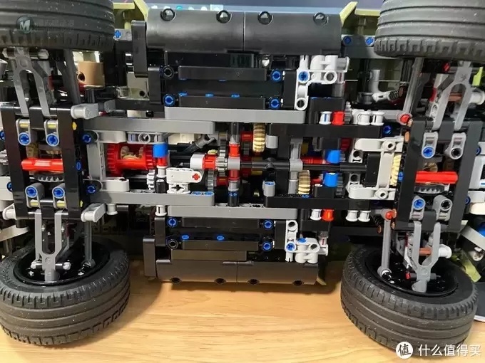 哪个男孩不想拥有一辆属于自己的路虎——乐高LEGO 42110科技系列 路虎卫士 评测 哪个男孩不想拥有一辆属于自己的路虎——乐高LEGO 42110科技系列 路虎卫士 评测