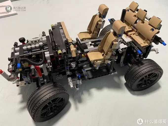 哪个男孩不想拥有一辆属于自己的路虎——乐高LEGO 42110科技系列 路虎卫士 评测 哪个男孩不想拥有一辆属于自己的路虎——乐高LEGO 42110科技系列 路虎卫士 评测