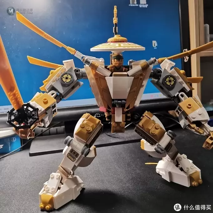 老杨的玩具仓库 篇十四:幻影忍者 71702 黄金机甲 老杨的玩具仓库 篇十四:幻影忍者 71702 黄金机甲