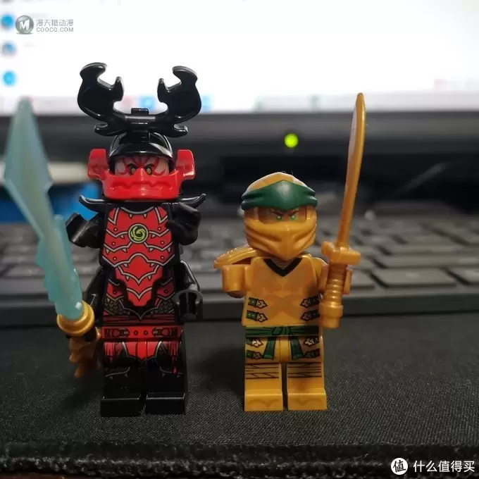 老杨的玩具仓库 篇十四:幻影忍者 71702 黄金机甲 老杨的玩具仓库 篇十四:幻影忍者 71702 黄金机甲