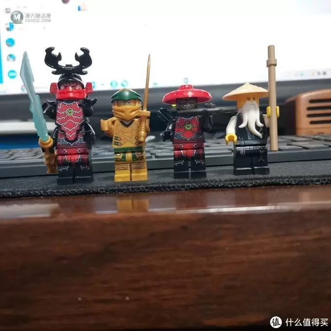 老杨的玩具仓库 篇十四:幻影忍者 71702 黄金机甲 老杨的玩具仓库 篇十四:幻影忍者 71702 黄金机甲