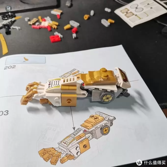 老杨的玩具仓库 篇十四:幻影忍者 71702 黄金机甲 老杨的玩具仓库 篇十四:幻影忍者 71702 黄金机甲