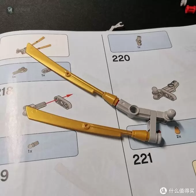 老杨的玩具仓库 篇十四:幻影忍者 71702 黄金机甲 老杨的玩具仓库 篇十四:幻影忍者 71702 黄金机甲
