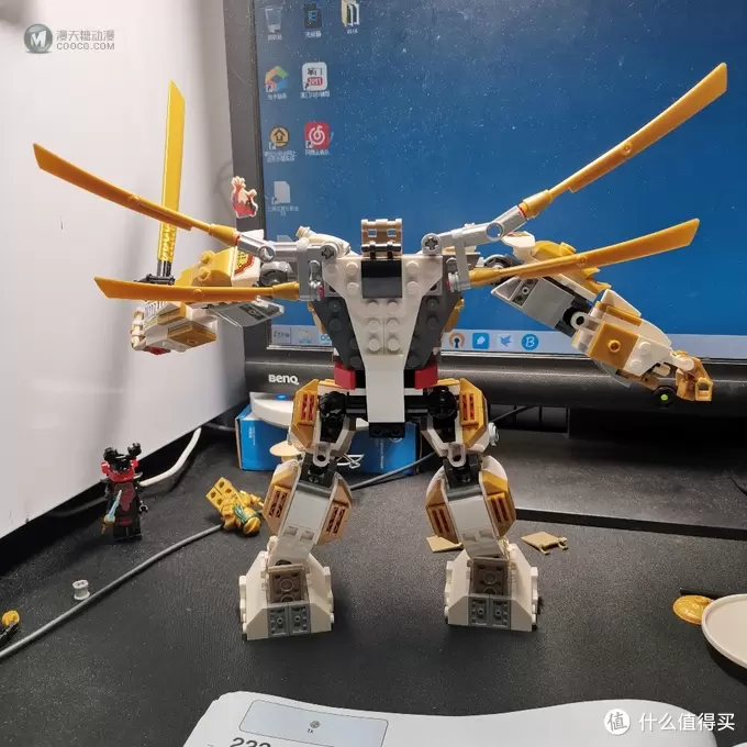 老杨的玩具仓库 篇十四:幻影忍者 71702 黄金机甲 老杨的玩具仓库 篇十四:幻影忍者 71702 黄金机甲