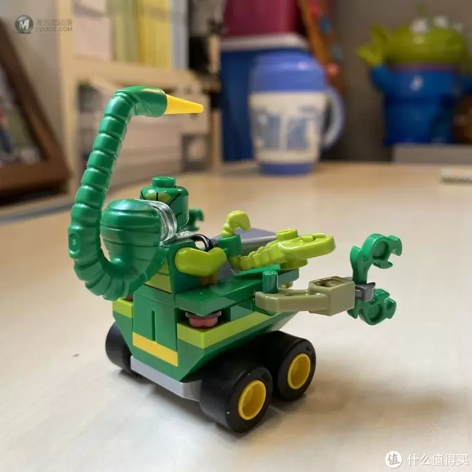 乐高这个大坑 篇六十八:LEGO超级英雄系列76071蜘蛛侠对战蝎子 乐高这个大坑 篇六十八:LEGO超级英雄系列76071蜘蛛侠对战蝎子