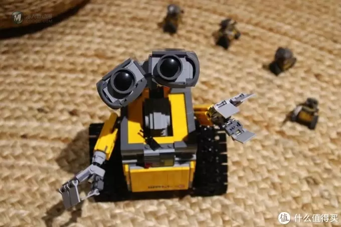 隔离期间,连压箱底的存货都不放过——LEGO 21303瓦力 隔离期间,连压箱底的存货都不放过——LEGO 21303瓦力