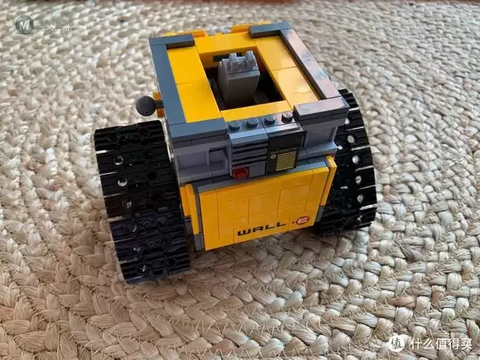 隔离期间,连压箱底的存货都不放过——LEGO 21303瓦力 隔离期间,连压箱底的存货都不放过——LEGO 21303瓦力