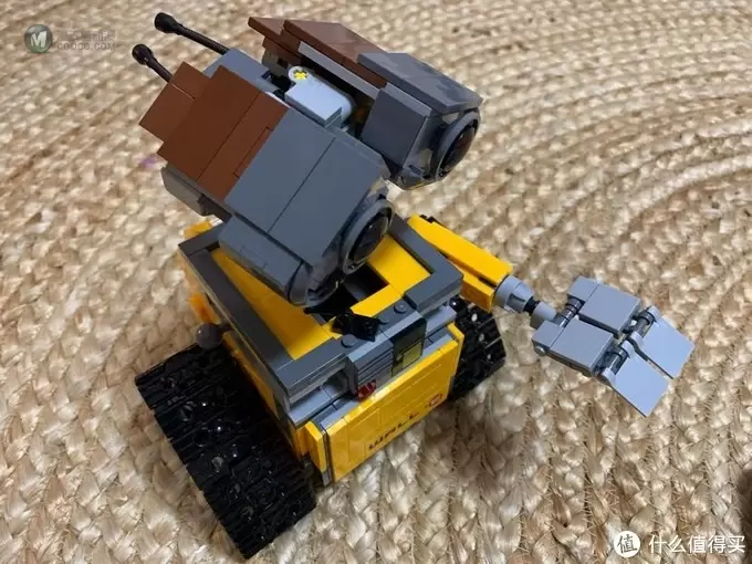 隔离期间,连压箱底的存货都不放过——LEGO 21303瓦力 隔离期间,连压箱底的存货都不放过——LEGO 21303瓦力